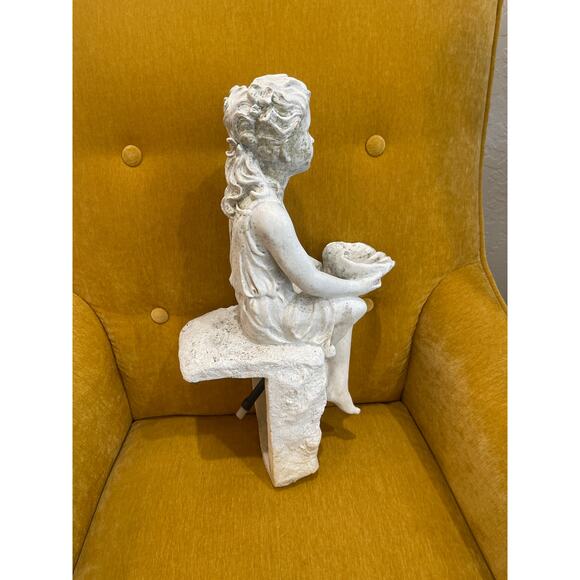 Vintage Plaster resin garden fountain top or statue decor girl holding shell - Picture 2 of 6